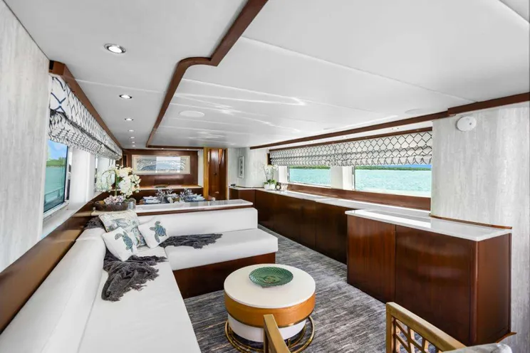 Charter Yacht AZURE - Maiora 26 - 3 Cabins - Nassau - Exumas - Bahamas