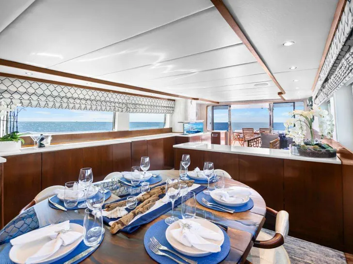 AZURE Maiora 26 - formal dining set up AZURE Maiora 26 - formal dining set up