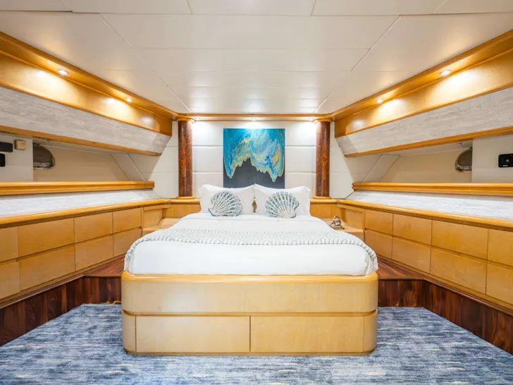 AZURE Maiora 26 - VIP cabin AZURE Maiora 26 - VIP cabin