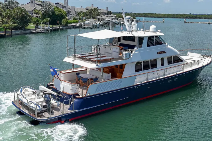 Charter Yacht MAGIC TUTCH - Hinckley Hunt Ocean 80 - 4 Cabins - Nassau - Exumas - Bahamas
