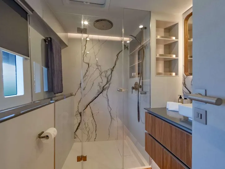 E-MOTION Sunreef 60 Eco - master cabin bathroom E-MOTION Sunreef 60 Eco - master cabin bathroom