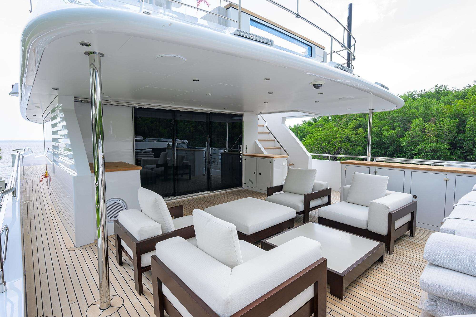 Charter Yacht TROPA - Cantiere delle Marche Darwin 106 - 6 Cabins - Nassau - Exumas - Bahamas