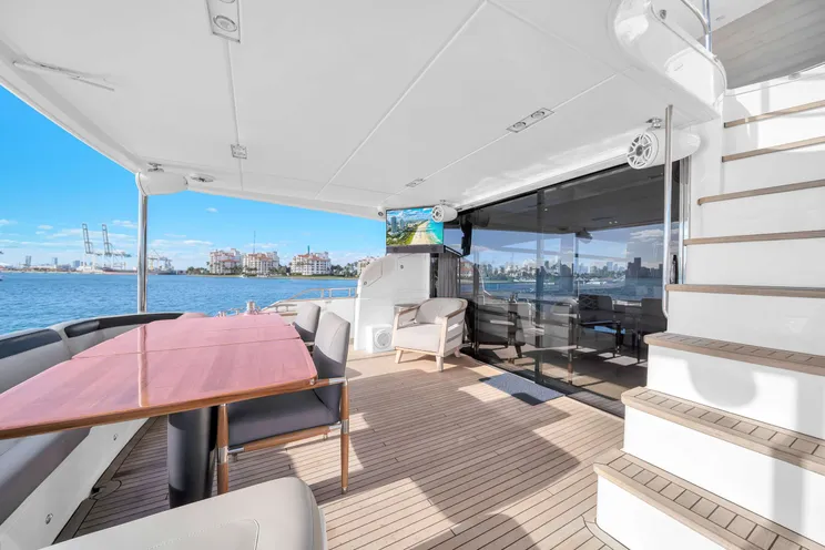 Charter Yacht FREEDOM - Princess Y88 - 4 Cabins - Nassau - Exumas - Bahamas