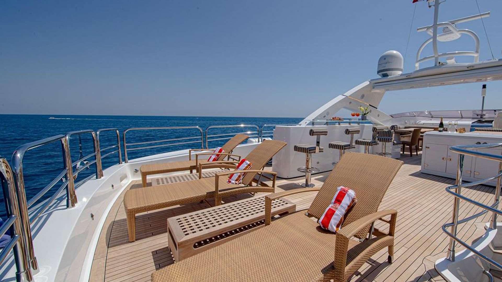 Charter Yacht BLADE I - Sunseeker 34m - 5 Cabins - Athens - Mykonos - Paros - Cyclades - Greece
