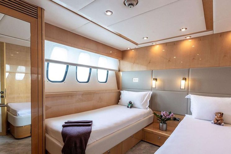 Charter Yacht BLADE I - Sunseeker 34m - 5 Cabins - Athens - Mykonos - Paros - Cyclades - Greece