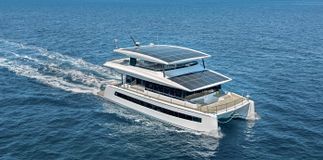 Silent Yachts – You Truly Can Run a Luxury Yacht on Free Solar Power Silent Yachts – You Truly Can Run a Luxury Yacht on Free Solar Power