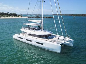 AMAREA - Lagoon 65 - 4 Cabins - Athens - Mykonos - Paros - Cyclades - Greece AMAREA - Lagoon 65 - 4 Cabins - Athens - Mykonos - Paros - Cyclades - Greece