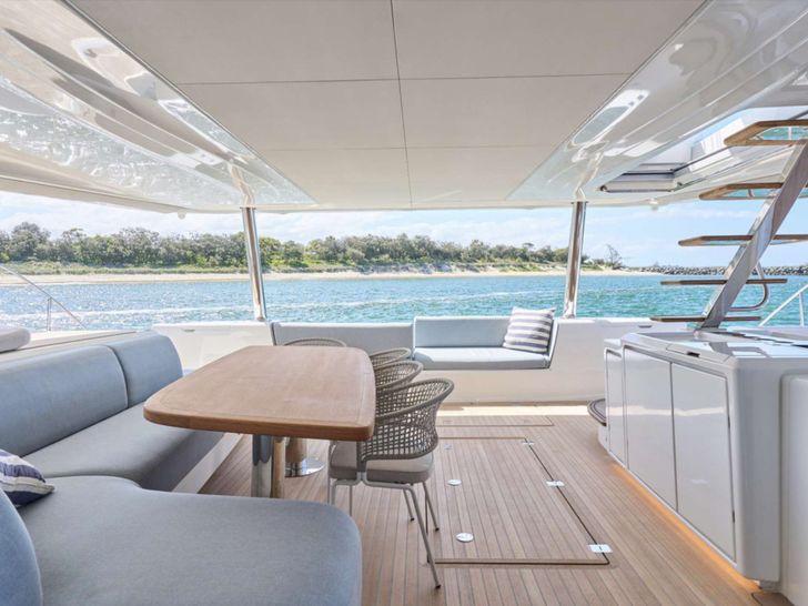 AMAREA Lagoon 65 - aft deck alfresco dining area AMAREA Lagoon 65 - aft deck alfresco dining area