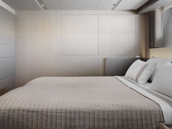 FATSA Sanlorenzo SD126 - twin cabin convertible to a double FATSA Sanlorenzo SD126 - twin cabin convertible to a double