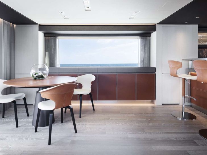 FATSA Sanlorenzo SD126 - sky lounge bar and tea area FATSA Sanlorenzo SD126 - sky lounge bar and tea area