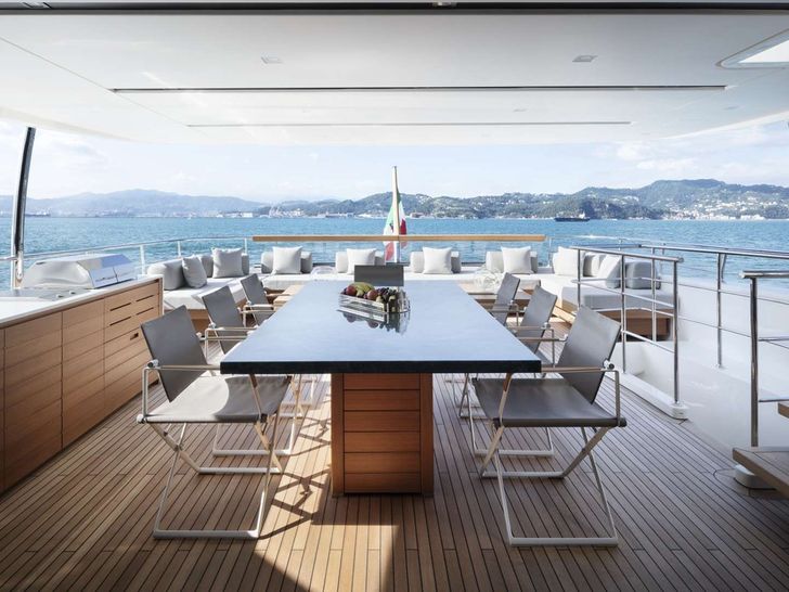 FATSA Sanlorenzo SD126 - sky deck dining area FATSA Sanlorenzo SD126 - sky deck dining area