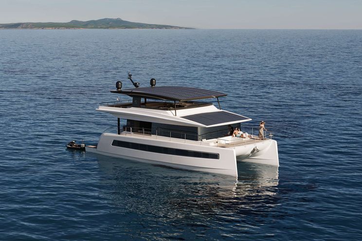 Charter Yacht STAR ISLAND - VisionF 65 - 4 Cabins - Nassau - Exumas - Bahamas