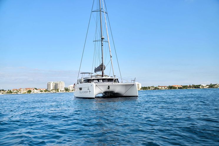 Charter Yacht STELLA GAZER - Fountaine Pajot Saona 47 - 4 cabins - Nassau - Exumas - Norman's Cay - Bahamas