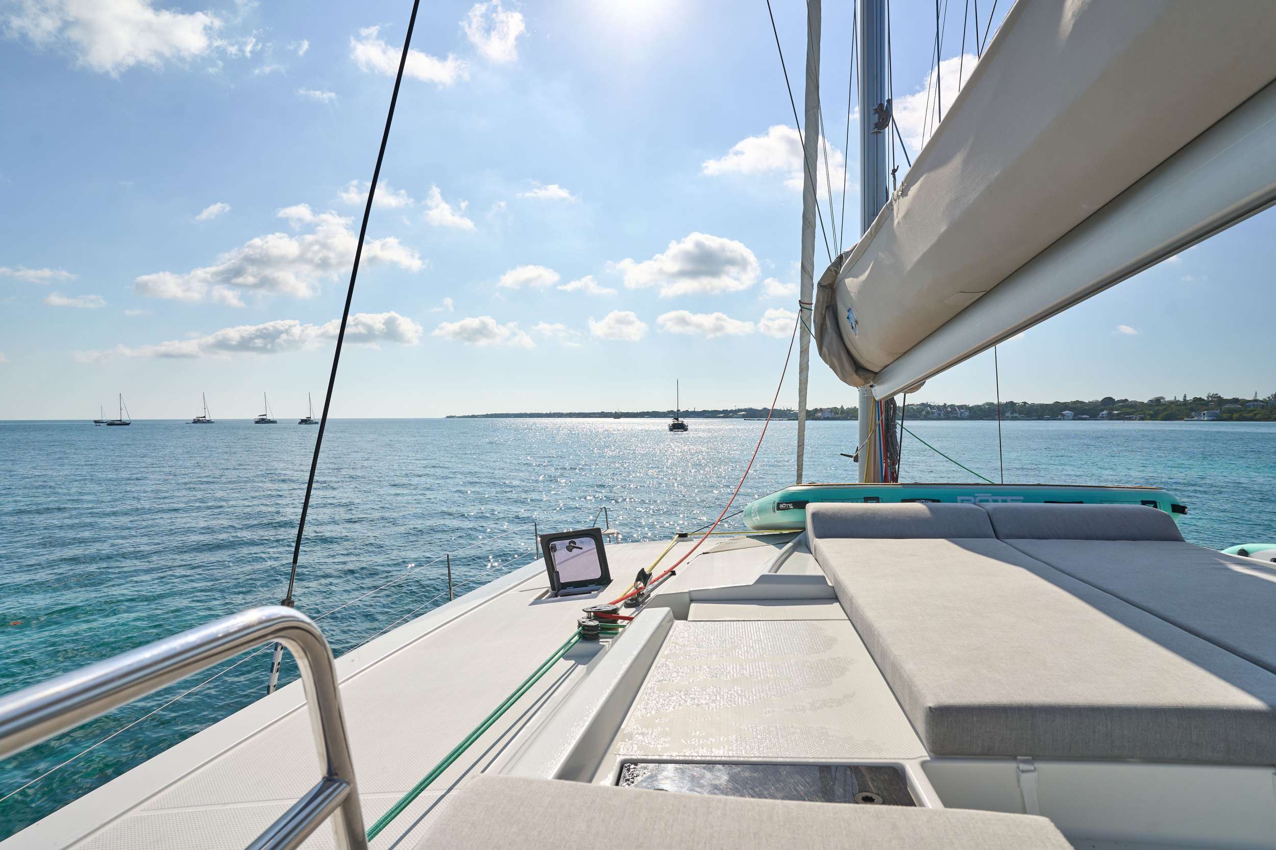 STELLA GAZER Fountaine Pajot Saona 47 - Flybridge Sunbeds