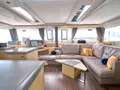 STELLA GAZER Fountaine Pajot Saona 47 - Saloon STELLA GAZER Fountaine Pajot Saona 47 - Saloon