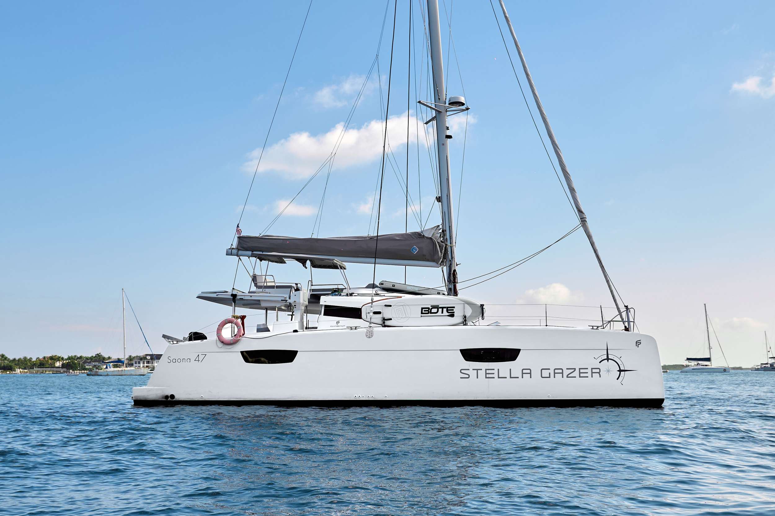 STELLA GAZER Fountaine Pajot Saona 47 - Anchored