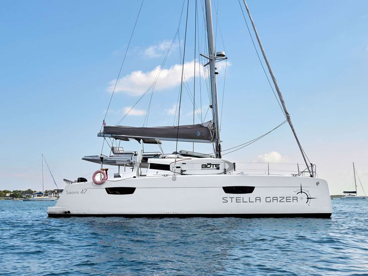 STELLA GAZER Fountaine Pajot Saona 47 - Anchored STELLA GAZER Fountaine Pajot Saona 47 - Anchored