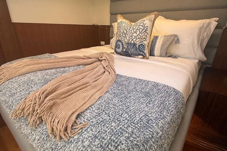 Charter Yacht SOLAIRE - Two Oceans 555 - 4 Cabins - 8 Guests - Tortola - Anegada - BVI - Nassau - Bahamas