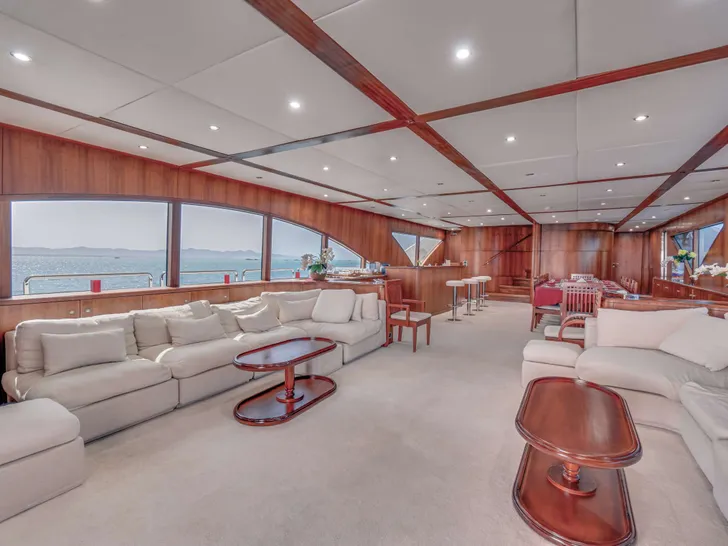 SEVEN SPICES 39-meter Custom Aluminum Cutter - main saloon SEVEN SPICES 39-meter Custom Aluminum Cutter - main saloon