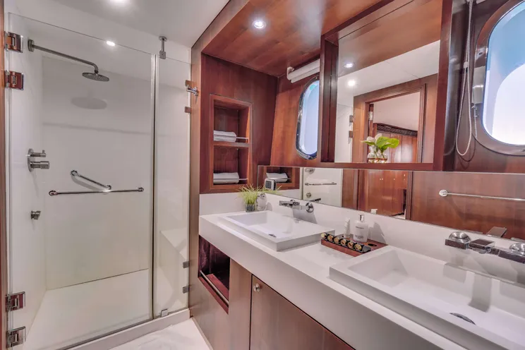 Charter Yacht SEVEN SPICES - Custom Aluminum Cutter 39m - 6 Cabins - El Gouna - Egypt - Red Sea