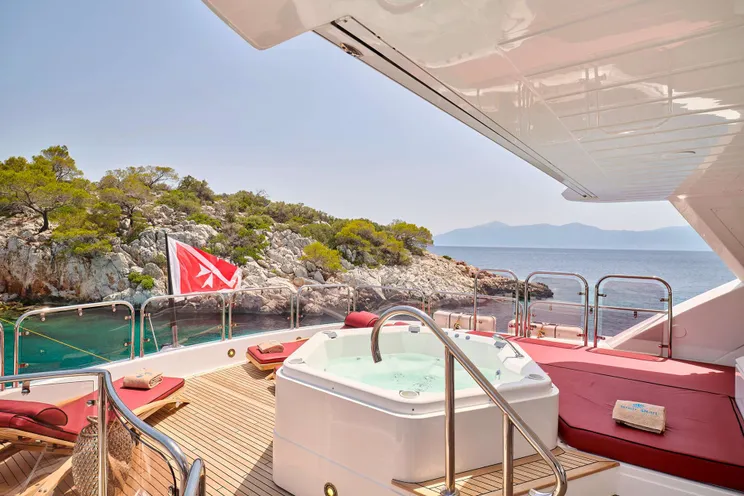 Charter Yacht WHITE PEARL I - Sunseeker 34m - 4 Cabins - Athens - Mykonos - Paros - Cyclades - Greece