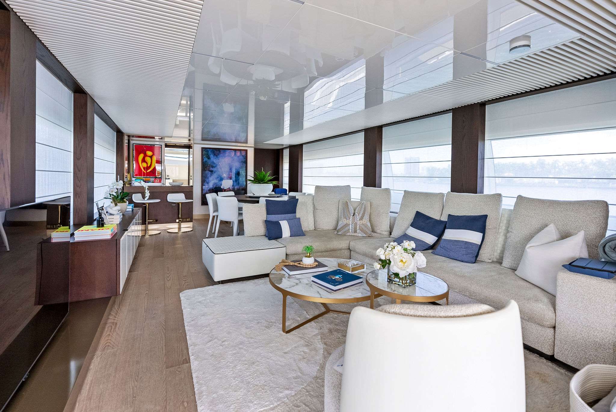 Charter Yacht THE BRASS RING - Ferretti 850 - 4 Cabins - Nassau - Exumas - Bahamas