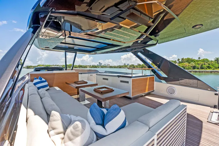 Charter Yacht THE BRASS RING - Ferretti 850 - 4 Cabins - Nassau - Exumas - Bahamas