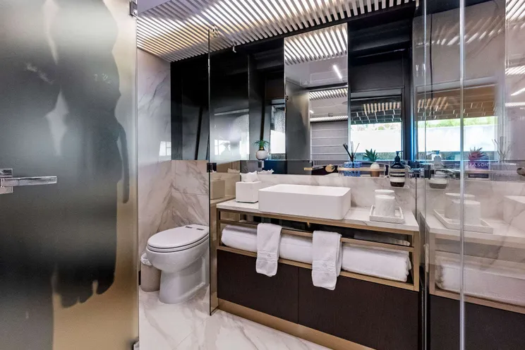 Charter Yacht THE BRASS RING - Ferretti 850 - 4 Cabins - Nassau - Exumas - Bahamas