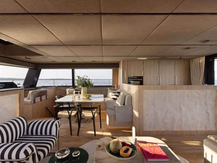 ARCTIC MOON,MOON 6TY Power Gen 2 - Saloon ARCTIC MOON,MOON 6TY Power Gen 2 - Saloon