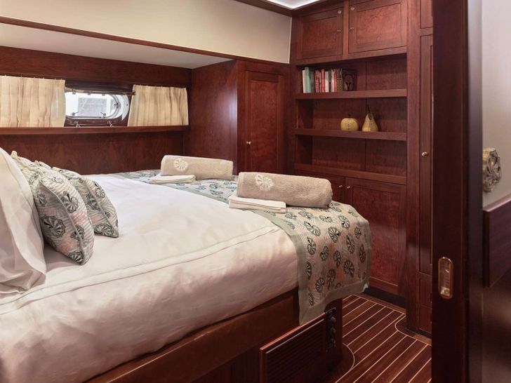 Double Cabin Double Cabin