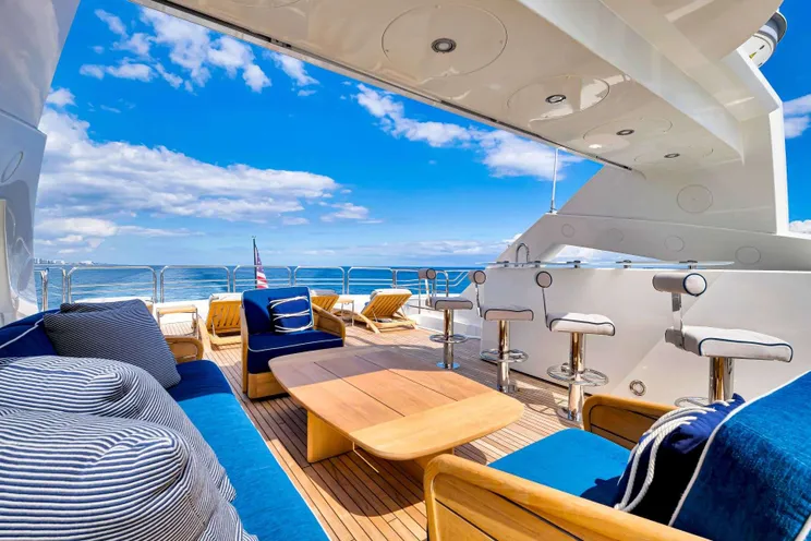 Charter Yacht NATURAL 9 - Sunseeker 37m - 5 Cabins - Nassau - Exumas - Bahamas