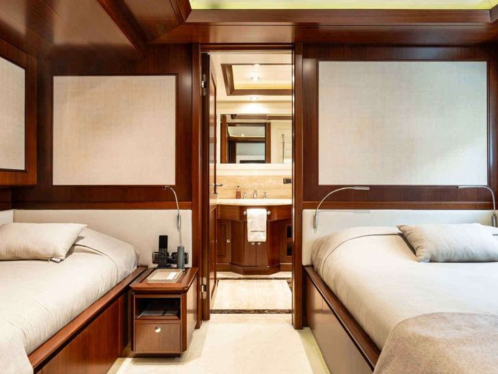 PALATIAL CRN Ancona 43 - twin cabin 1 PALATIAL CRN Ancona 43 - twin cabin 1