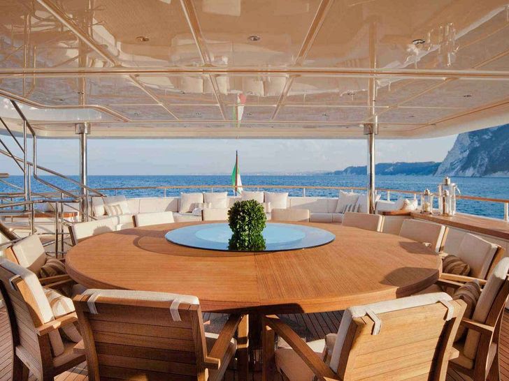PALATIAL CRN Ancona 43 - alfresco dining area PALATIAL CRN Ancona 43 - alfresco dining area