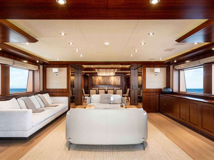 PALATIAL CRN Ancona 43 - main saloon PALATIAL CRN Ancona 43 - main saloon