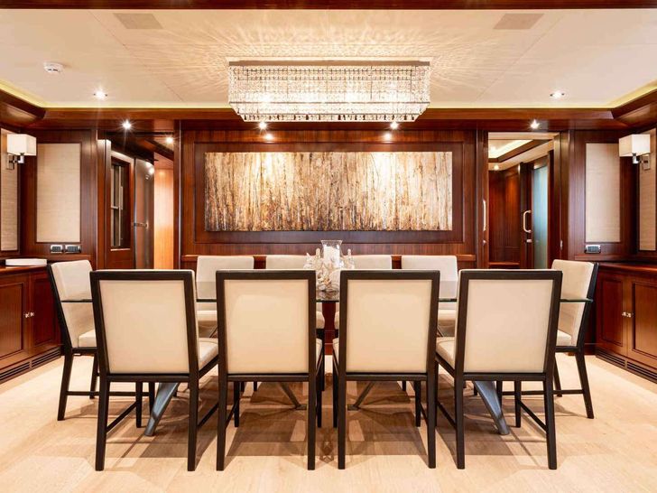 PALATIAL CRN Ancona 43 - main dining area PALATIAL CRN Ancona 43 - main dining area