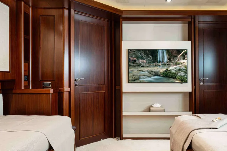 Charter Yacht PALATIAL - CRN Ancona 43 - 5 Cabins - Athens - Mykonos - Paros - Cyclades - Greece