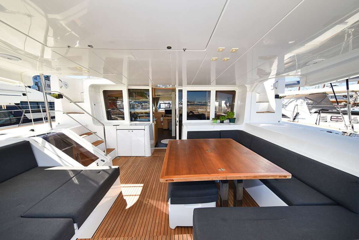 LARGO WINCH Lagoon 52F - aft deck alfresco dining area