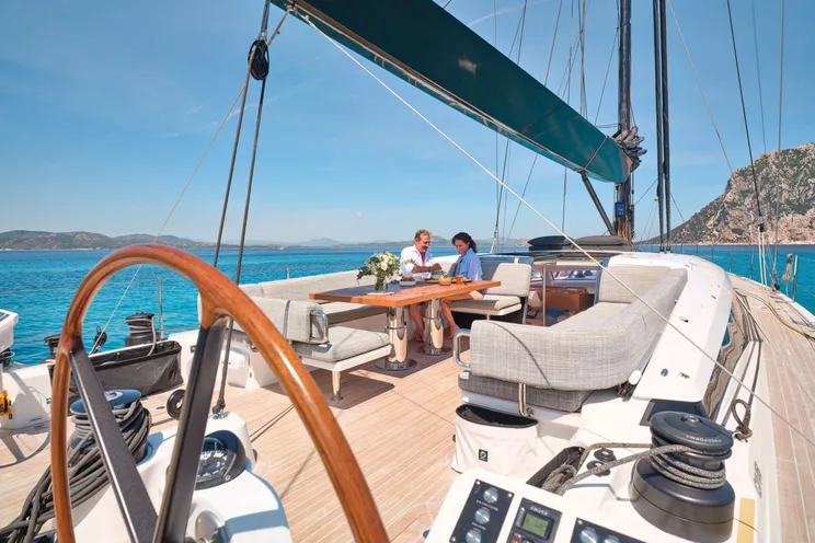 Charter Yacht AMURI - Solaris 24m - 3 Cabins - Tortola - Anegada - Virgin Gorda - BVI - Caribbean - Olbia - Sardinia