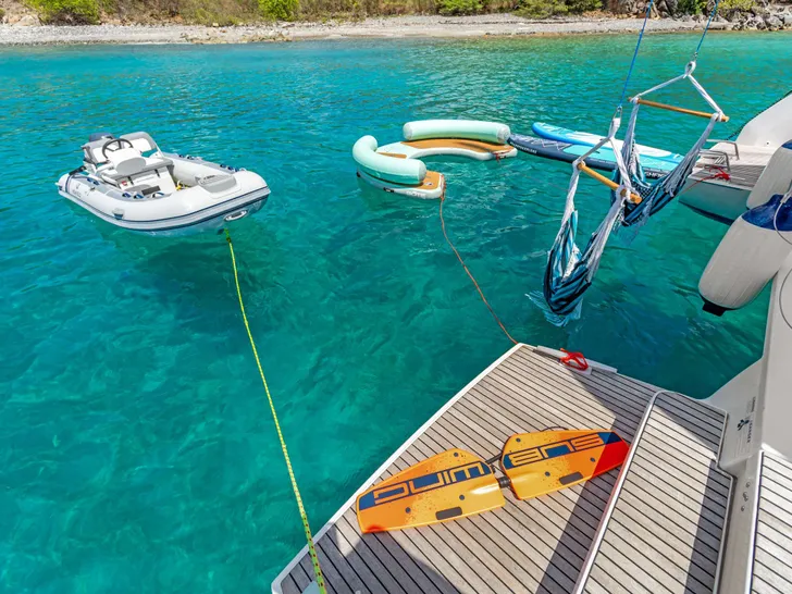 OCEANS 8 Lagoon 46 - swim platform OCEANS 8 Lagoon 46 - swim platform