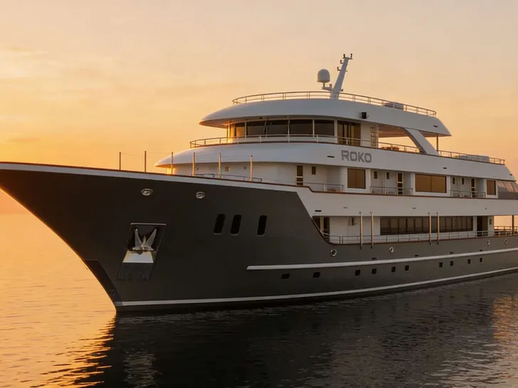 ROKO Custom 49m - bow view ROKO Custom 49m - bow view