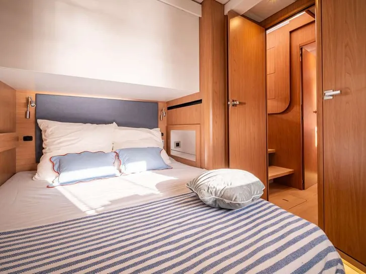 PORTFOLIO Bali 5.2 - VIP cabin PORTFOLIO Bali 5.2 - VIP cabin