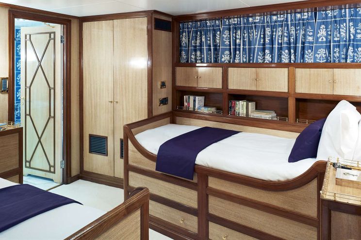 Charter Yacht NORTHWIND II - Camper&Nicholson 45m - 5 Cabins - Athens - Mykonos - Paros - Cyclades - Greece