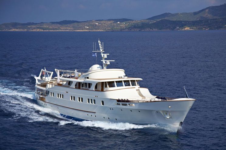 Charter Yacht NORTHWIND II - Camper&Nicholson 45m - 5 Cabins - Athens - Mykonos - Paros - Cyclades - Greece
