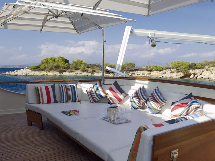 NORTHWIND II Camper&Nicholson 45m - aft deck sunbathing area NORTHWIND II Camper&Nicholson 45m - aft deck sunbathing area