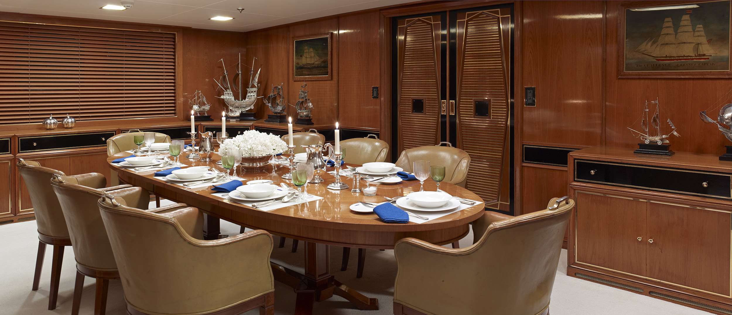 NORTHWIND II Camper&Nicholson 45m - main dining area