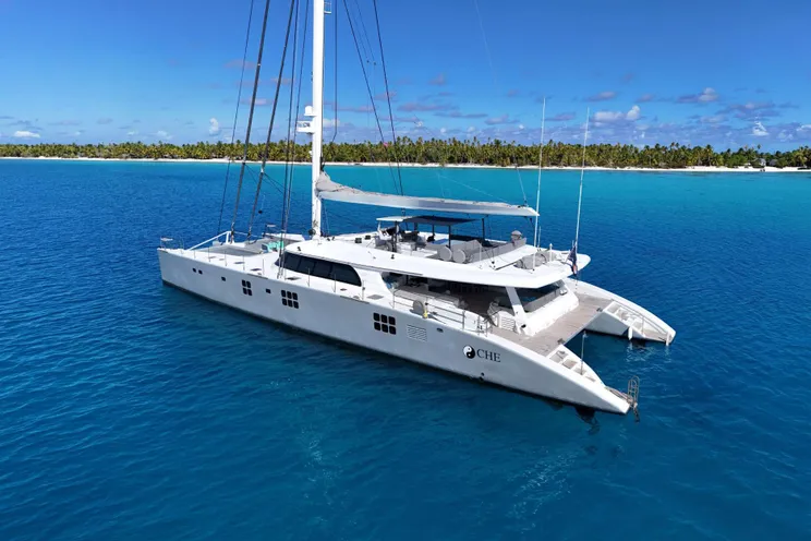 Charter Yacht CHE - Sunreef 114 - 3 Cabins - Sunreef 114 - 3 Cabins - Moorea - Tahiti - Raiatea - French Polynesia