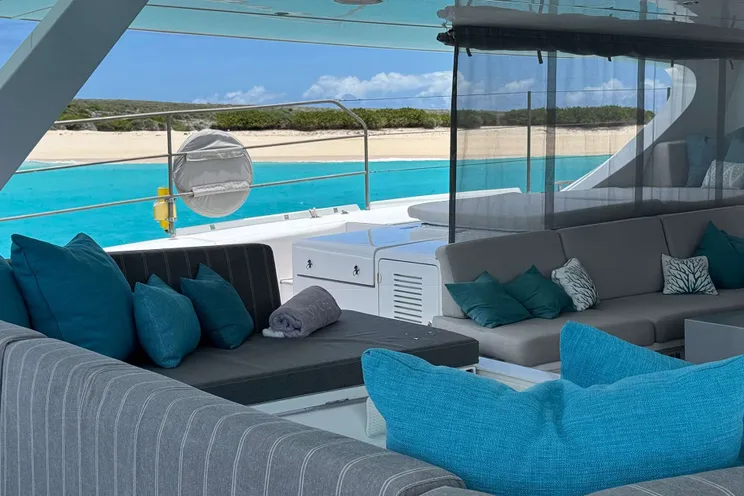 Charter Yacht CHE - Sunreef 114 - 3 Cabins - Sunreef 114 - 3 Cabins - Moorea - Tahiti - Raiatea - French Polynesia