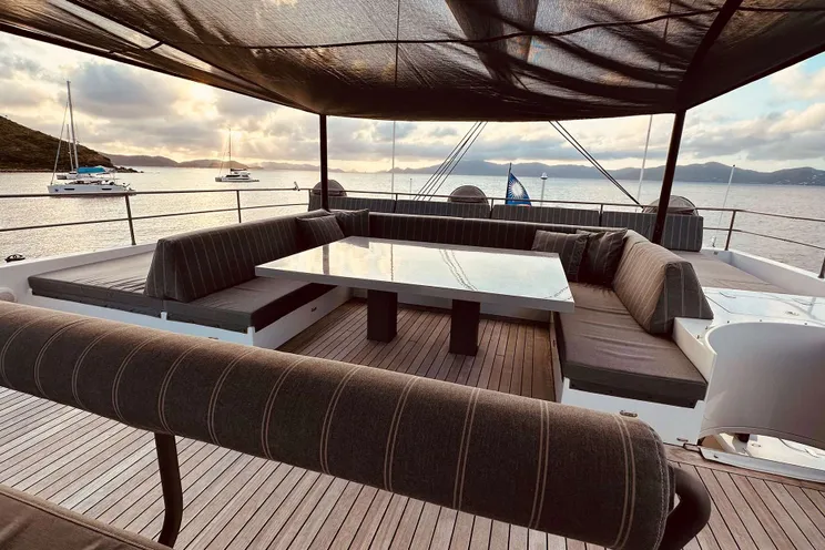 Charter Yacht CHE - Sunreef 114 - 3 Cabins - Sunreef 114 - 3 Cabins - Moorea - Tahiti - Raiatea - French Polynesia