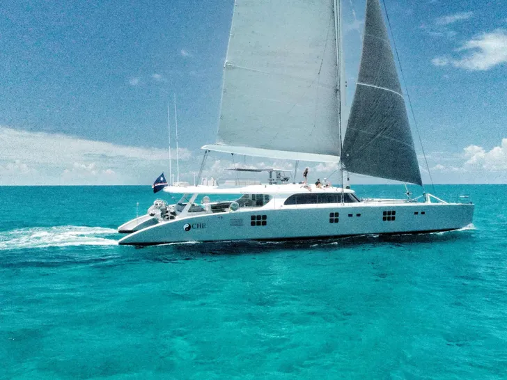 CHE Sunreef 114 - sailing CHE Sunreef 114 - sailing