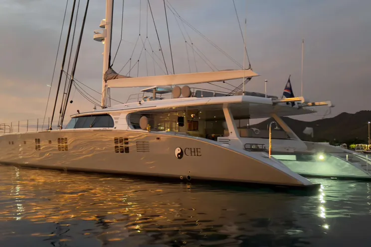 Charter Yacht CHE - Sunreef 114 - 3 Cabins - Sunreef 114 - 3 Cabins - Moorea - Tahiti - Raiatea - French Polynesia